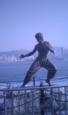 li.jpg (55.85 КБ) 8322 просмотра это Брюс Ли если кто не знает